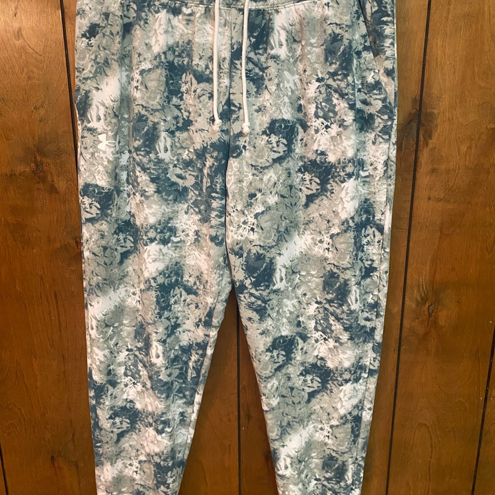 Under Armour Blue and Gray Patterned Joggers